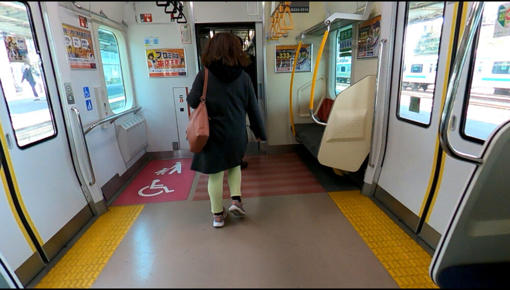 籠原駅にて車両移動