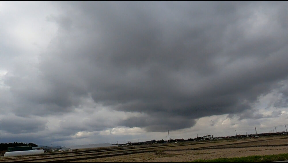 山側の空模様